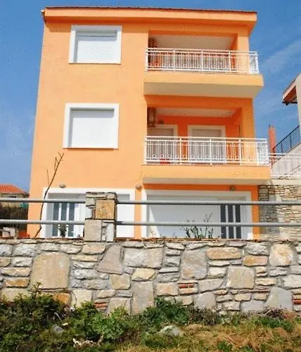 Avra Apartmán *